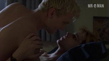 Edge nudity seventeen the of Hailee Steinfeld