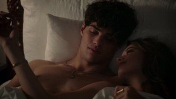 Noah centineo naked