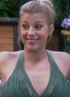Topless jodie sweetin ‘Fuller House’