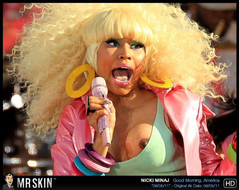 Nicki Minaj Says Good Morning America With Her Boobs Pics