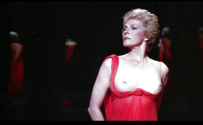 #TBT to Julie Andrews' Topless Scenes.