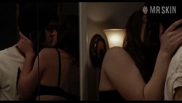 The edge of seventeen nudity