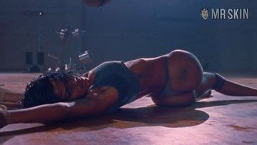 Fade-Taylor-HD-01-large-6.jpg?quality=80&width=360&s=00759bb76a3656b8a4b33cd0555f26c4eaf18e47f5bbfde72b27176ecd22c57d